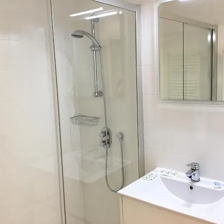 Urquijo By Forever Apartment *