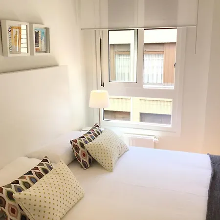 Urquijo By Forever Apartment